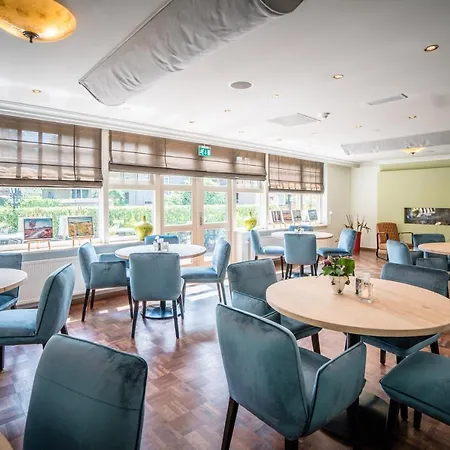 Restaurant 't Zwaantje 호텔 2*
