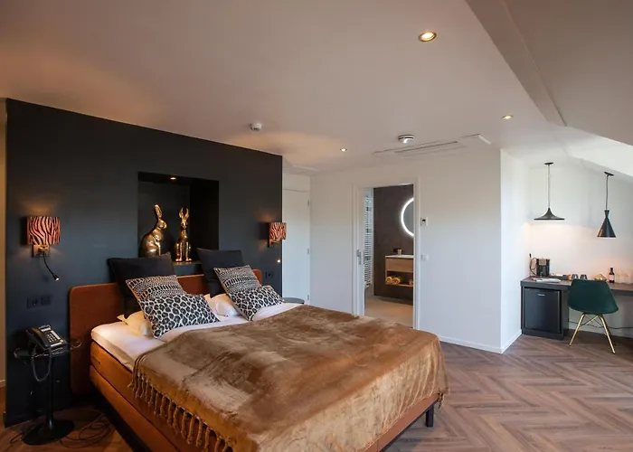 赫伯格小天鹅餐厅酒店 2*